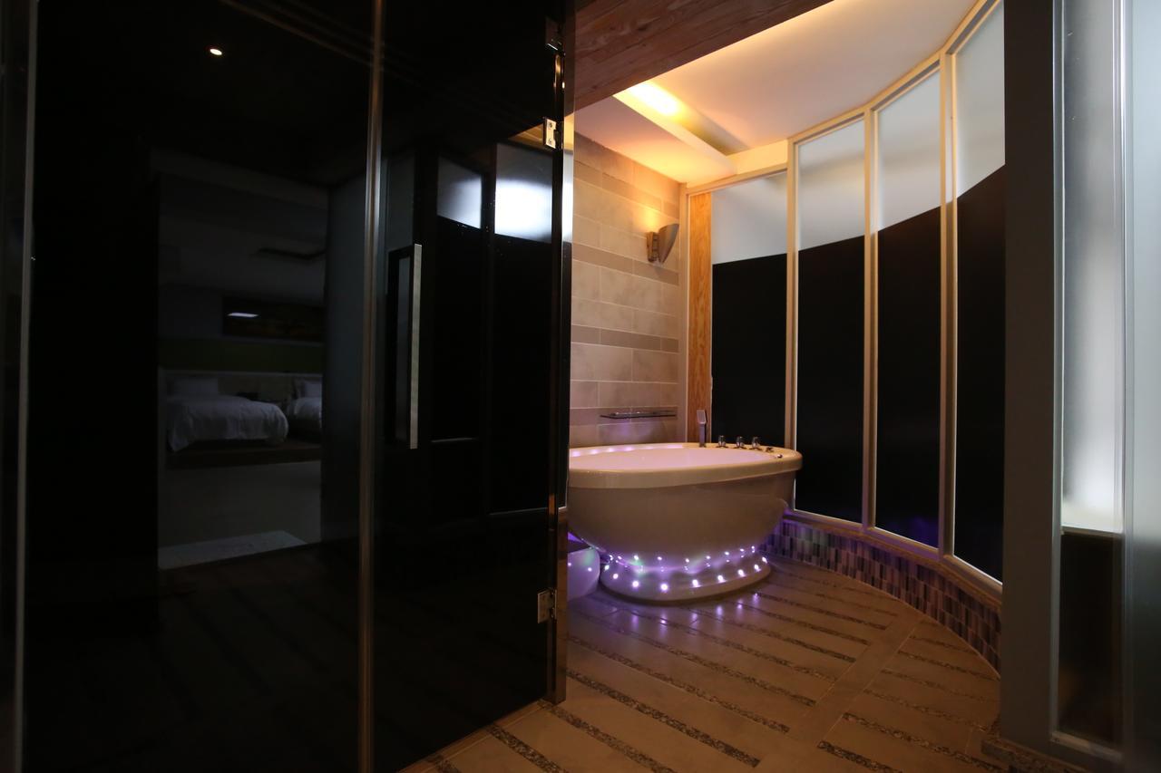 Opera 21 Hotel Jeonju Buitenkant foto