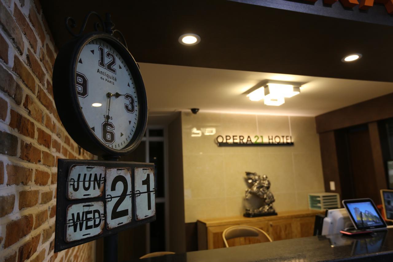 Opera 21 Hotel Jeonju Buitenkant foto